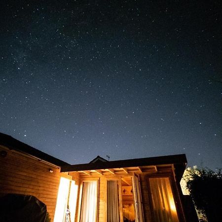 Vila Moors Wood Relaxing ,Tranquil Retreat With Hot Tub Chippenham  Exteriér fotografie
