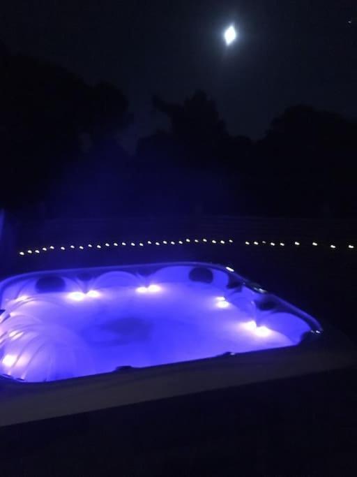 Vila Moors Wood Relaxing ,Tranquil Retreat With Hot Tub Chippenham  Exteriér fotografie