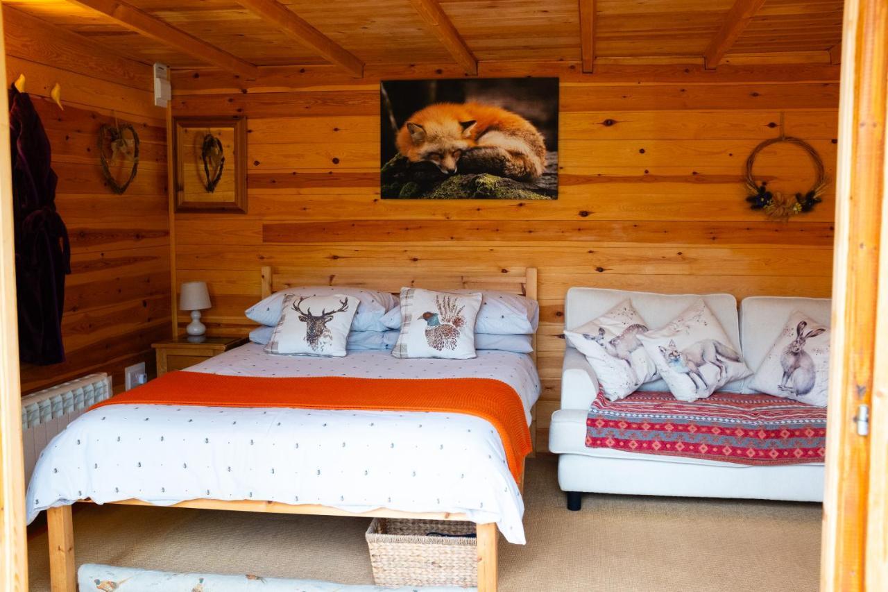 Vila Moors Wood Relaxing ,Tranquil Retreat With Hot Tub Chippenham  Exteriér fotografie