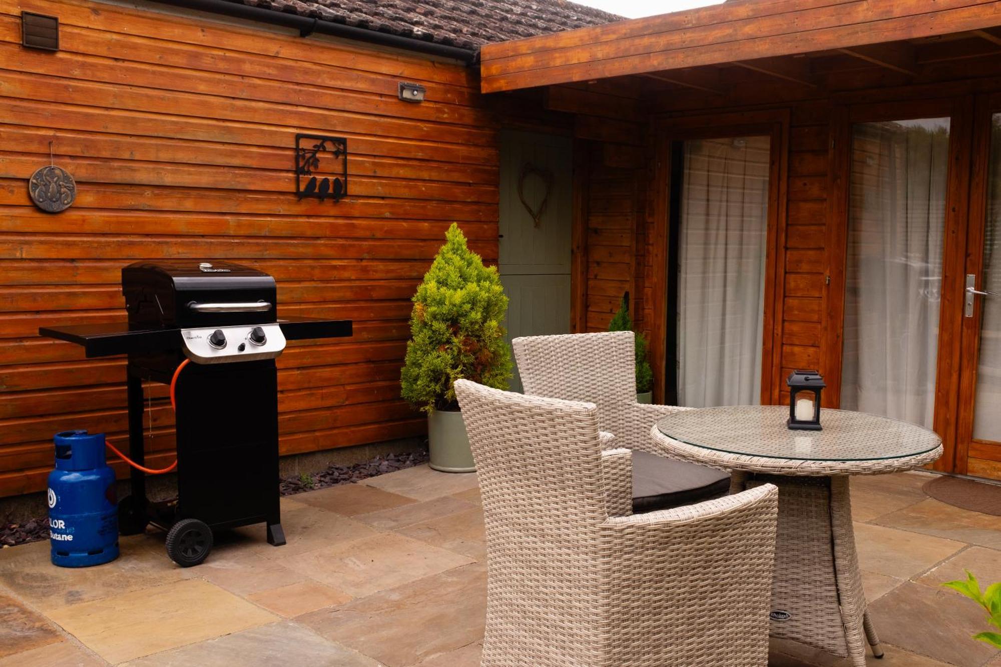 Vila Moors Wood Relaxing ,Tranquil Retreat With Hot Tub Chippenham  Exteriér fotografie